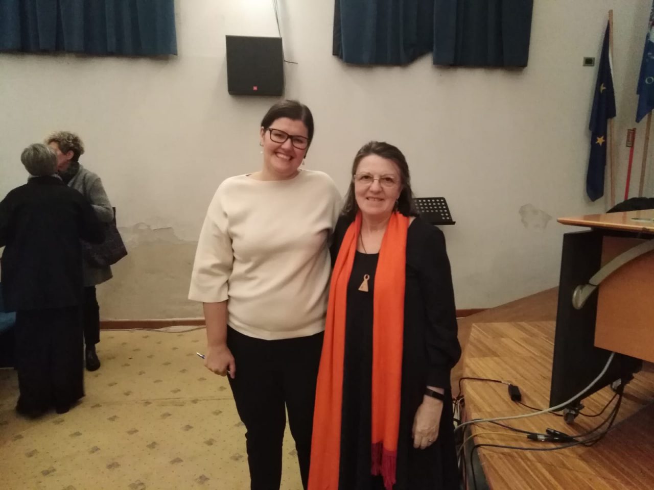 In teatro a Manerbio si è parlato di violenza di genere