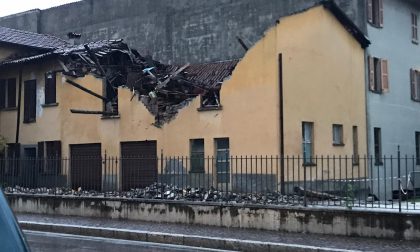 Maltempo: crolla il tetto dell'hotel Aquila a Sulzano