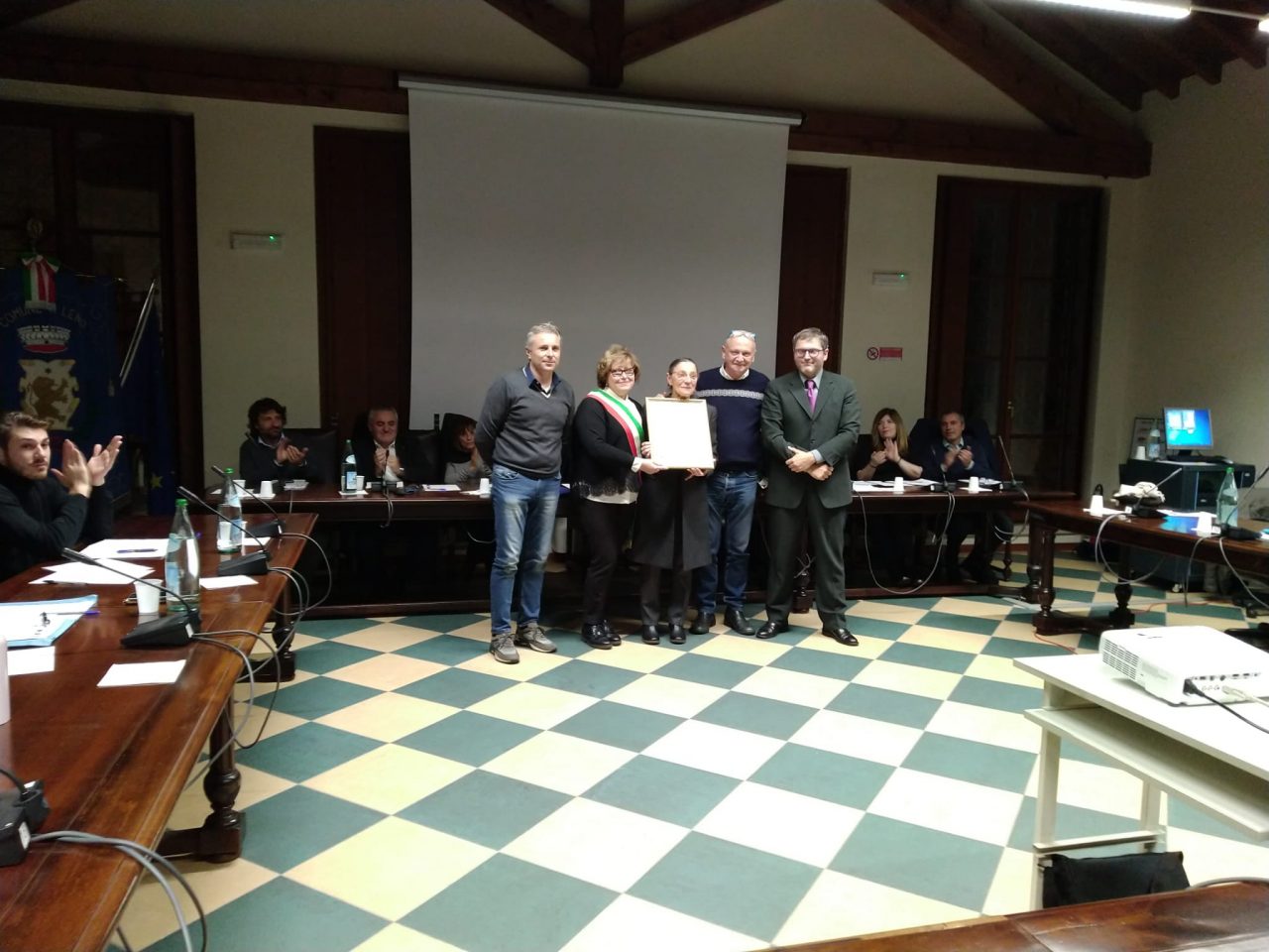 Cittadinanza onoraria per la preside del Capirola di Leno