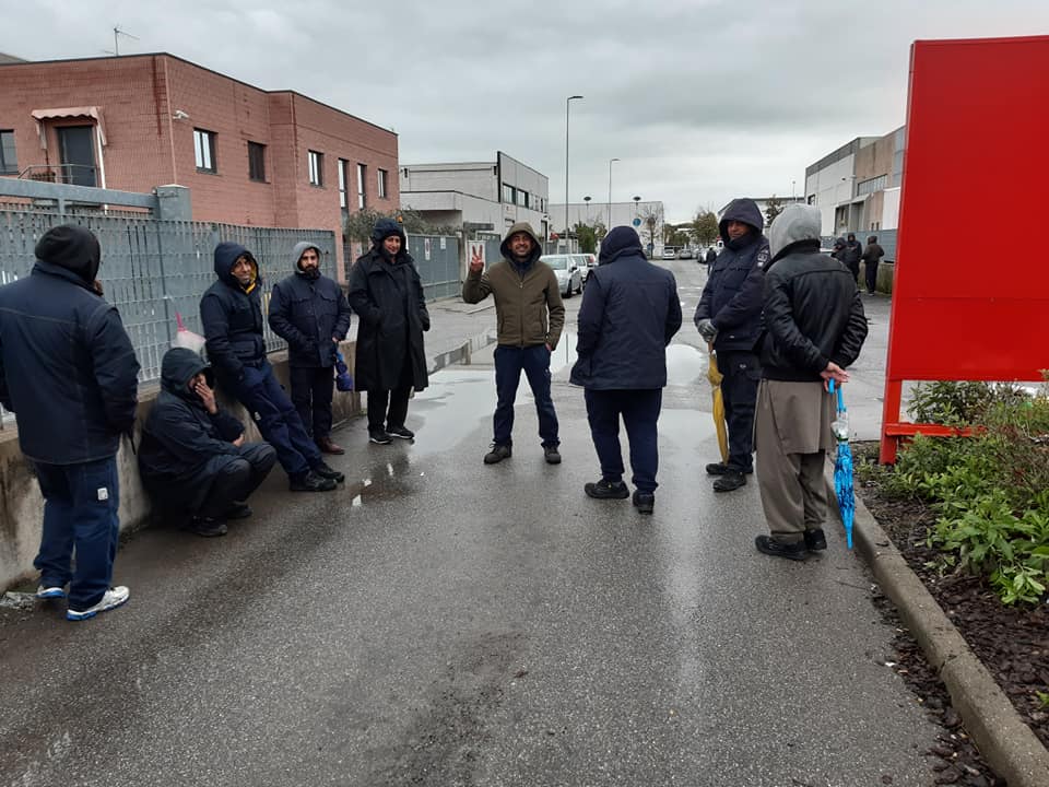 Nuovo blocco del magazzino Penny Market a Desenzano