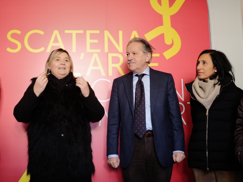 Inaugurata la mostra «Scatena l’arte» a Sirmione