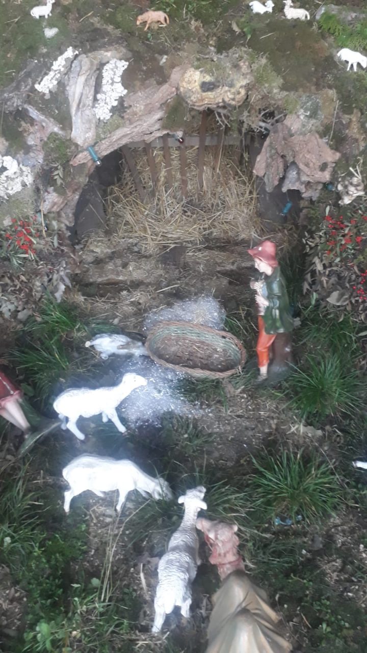 Rubato il presepio degli Alpini di Rovato