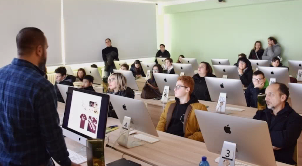 Furto all’Istituto Falcone di Asola, rubati 35mila euro di attrezzature