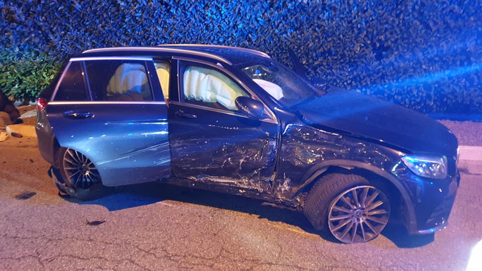 Frontale tra due veicoli a Salò, quattro persone coinvolte