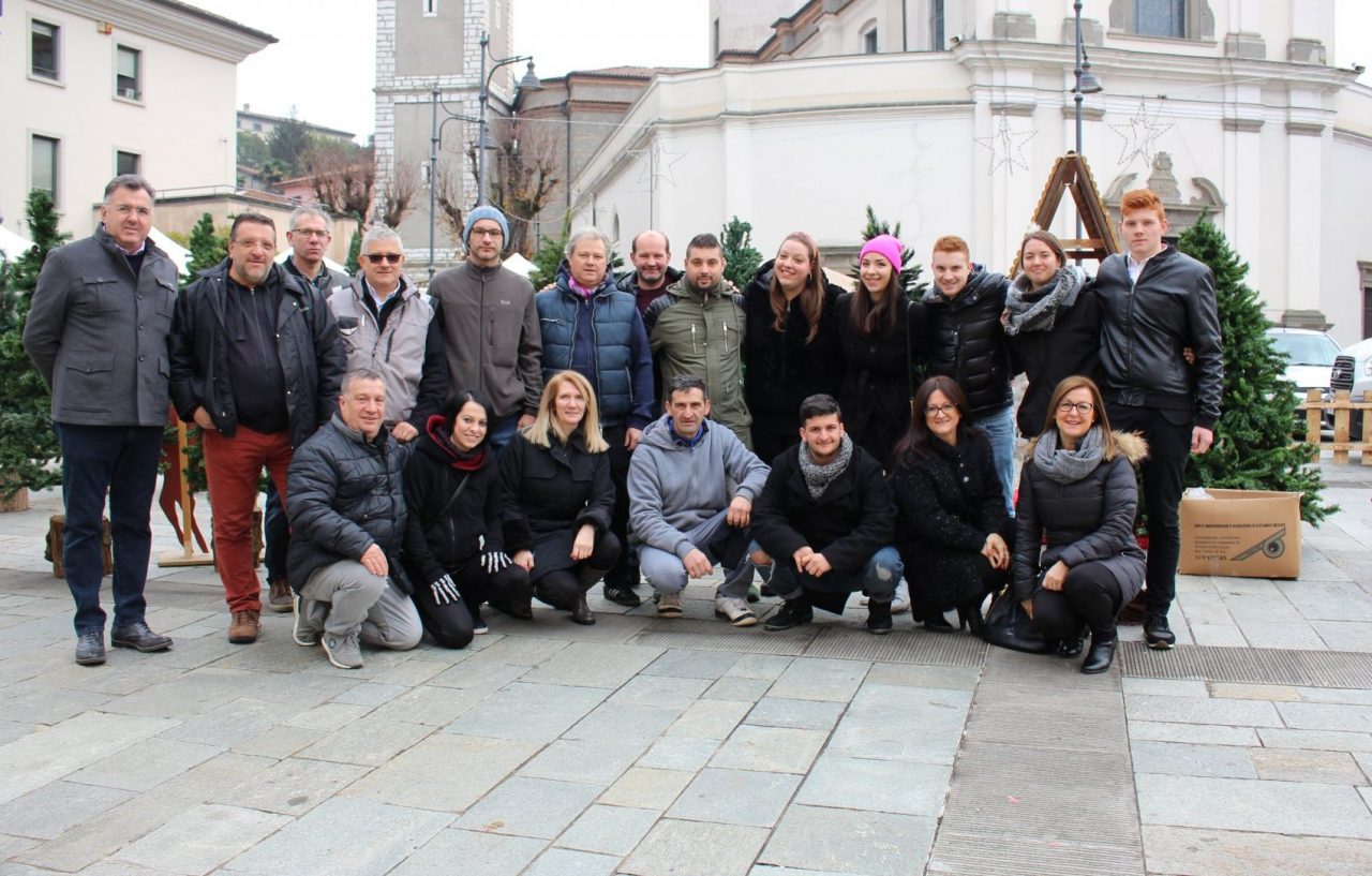 Scambio di giocattoli al Christmas Village di Capriolo