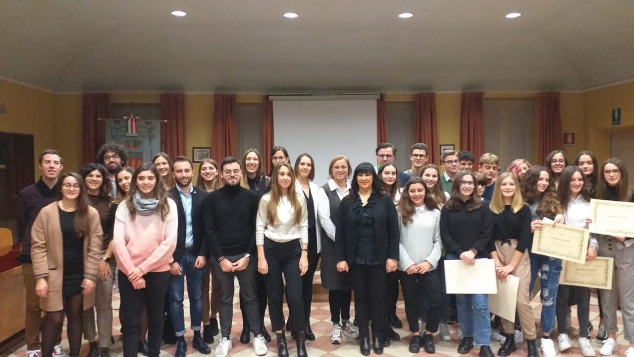 Flero premia le sue eccellenze con le borse di studio