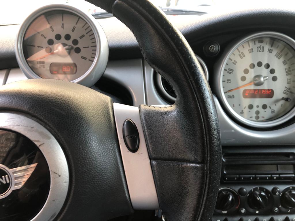 Vendevano auto con contachilometri modificati, in sette finiscono in carcere