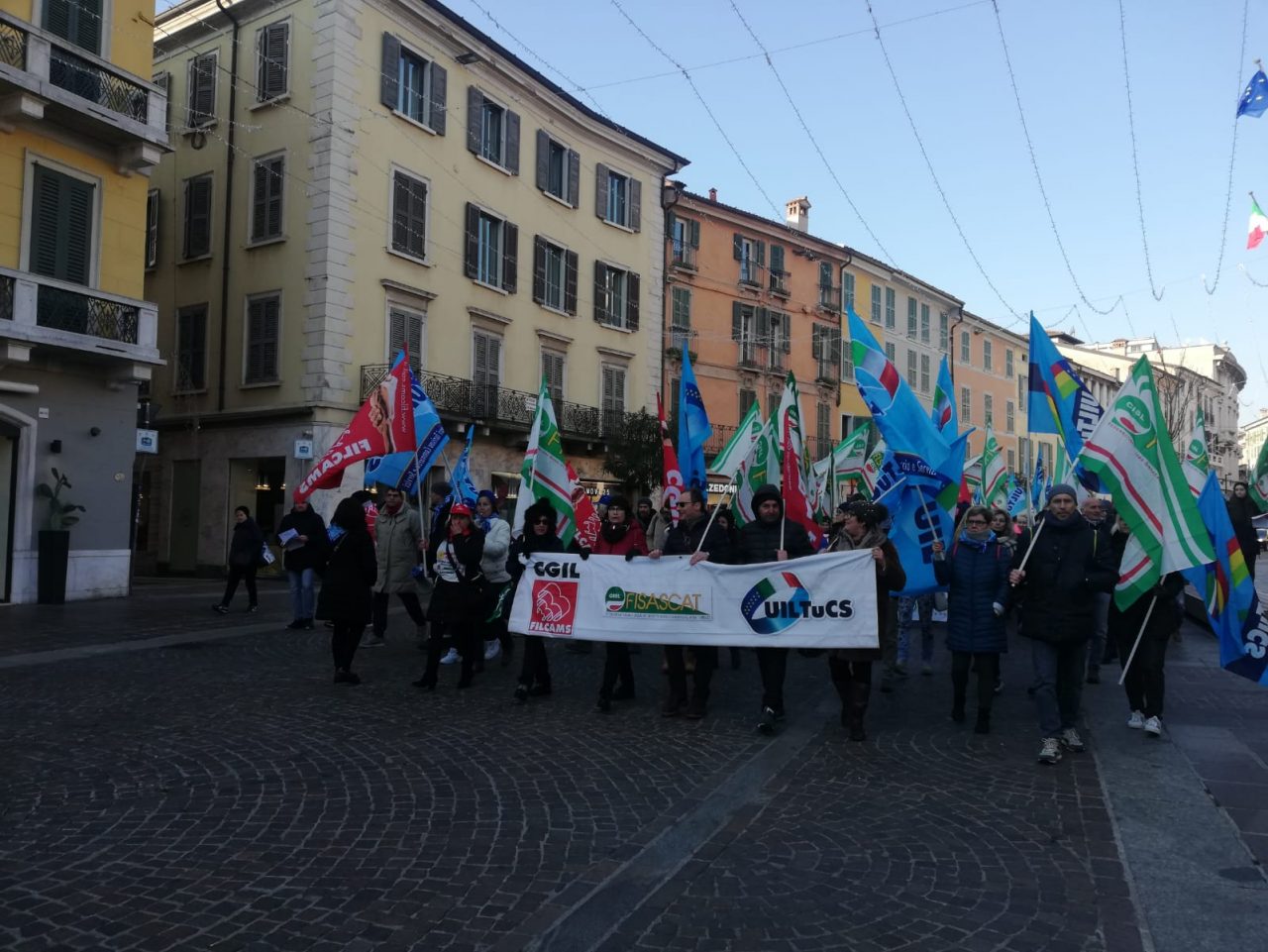I dipendenti ex Auchan si appellano al Prefetto VIDEO
