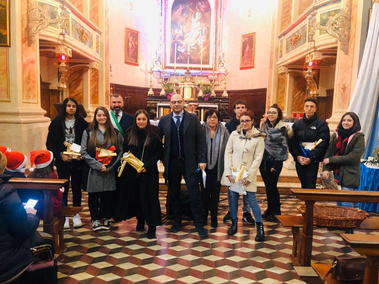 Brandico, consegnate le borse di studio