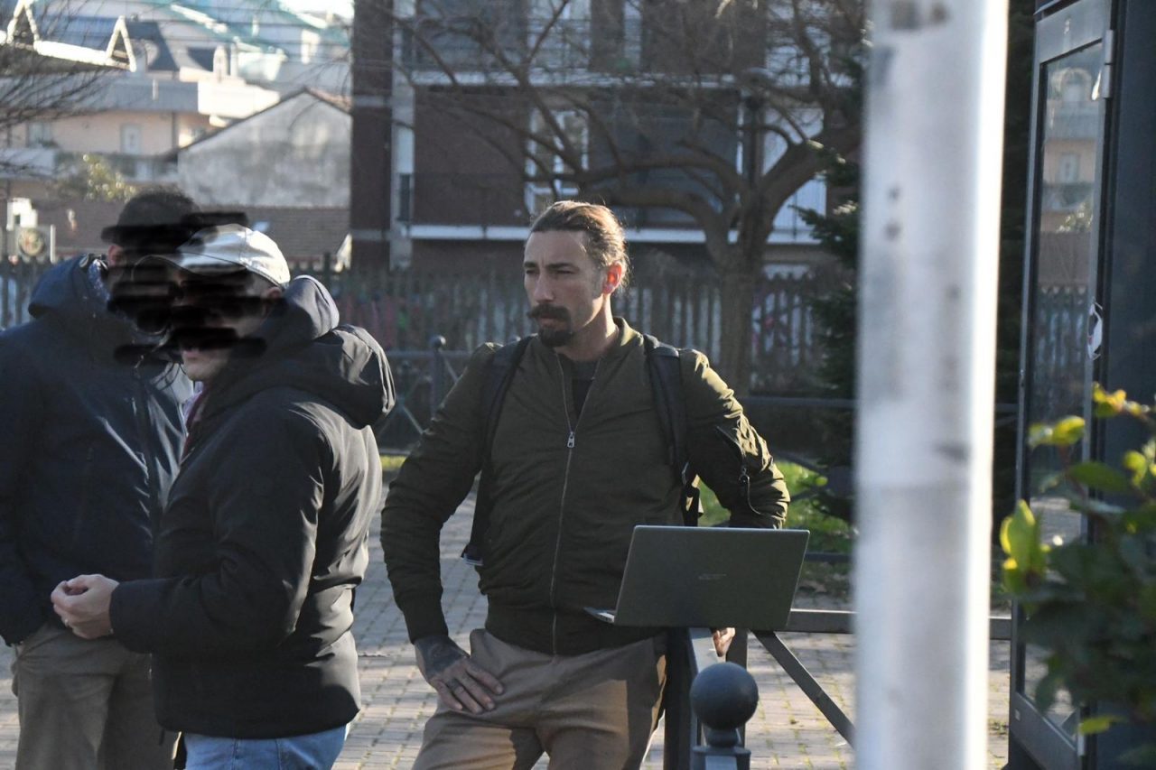 Accoltellato l’inviato di Striscia la Notizia GALLERY ESCLUSIVA