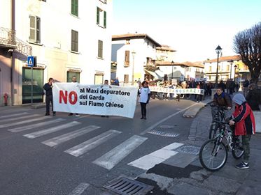Maxi depuratore del Garda: un doppio corteo per gridare “no” al progetto GALLERY