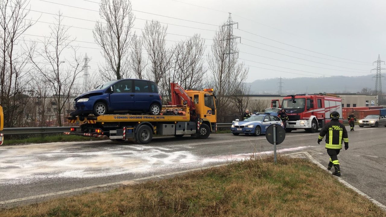 Schianto a Camignone allo svincolo della sp510 AGGIORNAMENTO