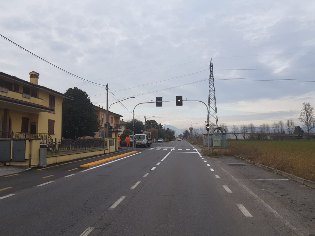Installato un nuovo semaforo a Cazzago San Martino: viale Europa più sicuro