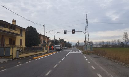 Installato un nuovo semaforo a Cazzago San Martino: viale Europa più sicuro