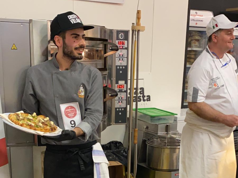 Pizzaiolo di Iseo vola in finale nel secondo Campionato Pizzaioli d’Italia