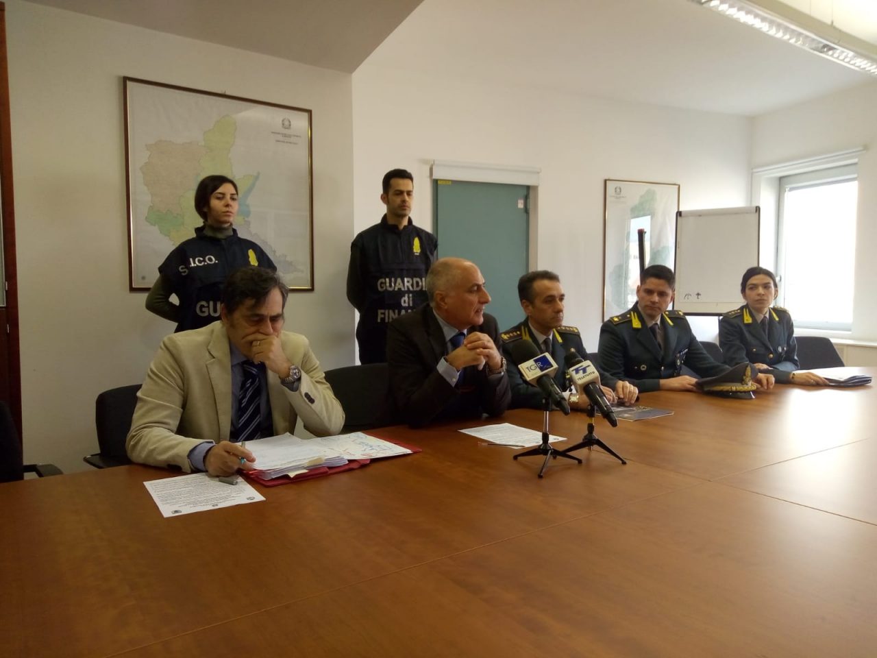 Evasione continua: smantellato un “laboratorio” dalle Fiamme Gialle