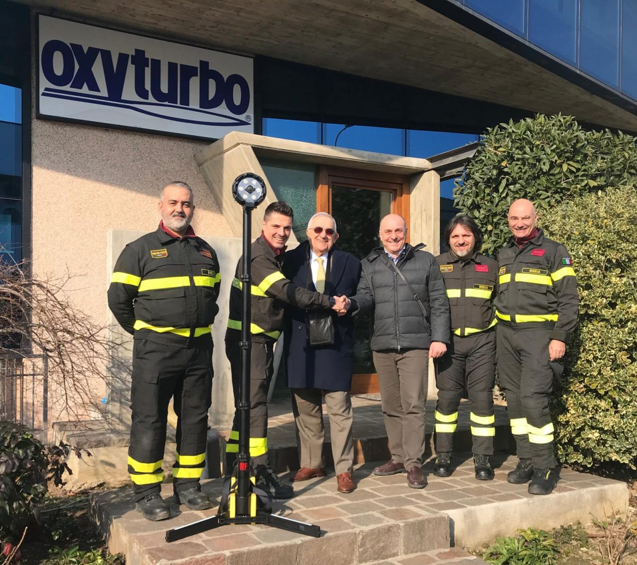 Desenzano: Oxiturbo dona una luce led