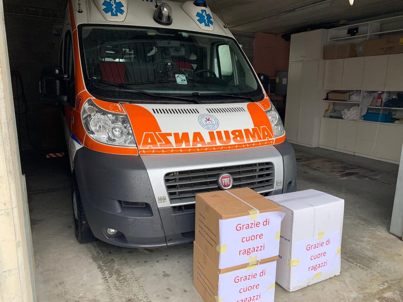 Coronavirus: benefattore anonimo dona mascherine ai volontari delle ambulanze