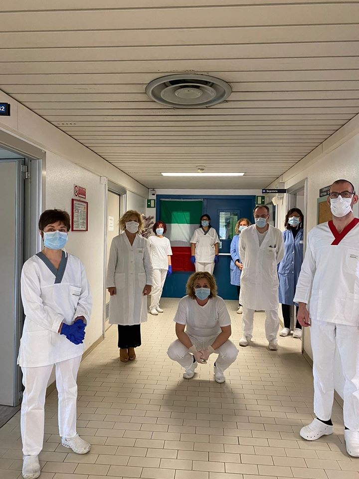 Coronavirus, l’ospedale di Montichiari non molla: il messaggio di chi è in prima linea
