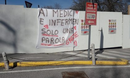 #eroiconlamascherina: sosteniamo chi opera nel settore sanitario