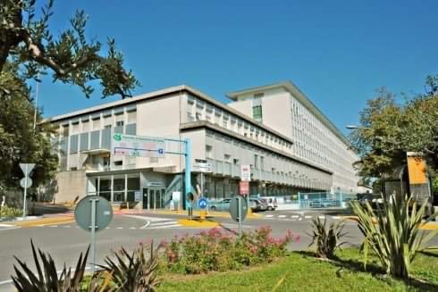 Il comitato cittadino scende in piazza per difendere l’ospedale Montecroce