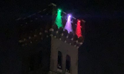 La torre di Lonato si tinge del tricolore