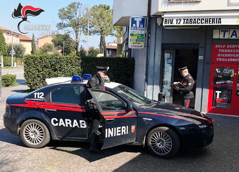 Rapina in tabaccheria a Desenzano, 24enne in manette