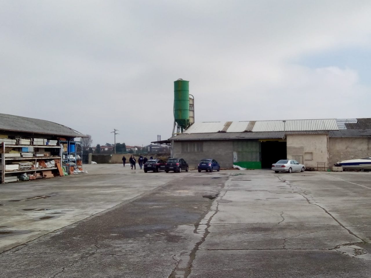 Amianto mai rimosso: indagato il sindaco