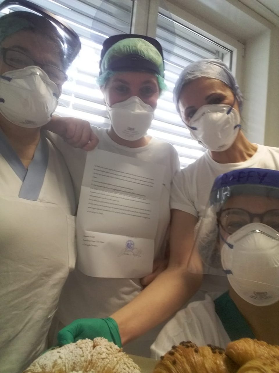 Un dolce dono all’ospedale dal Vespa Club di Chiari