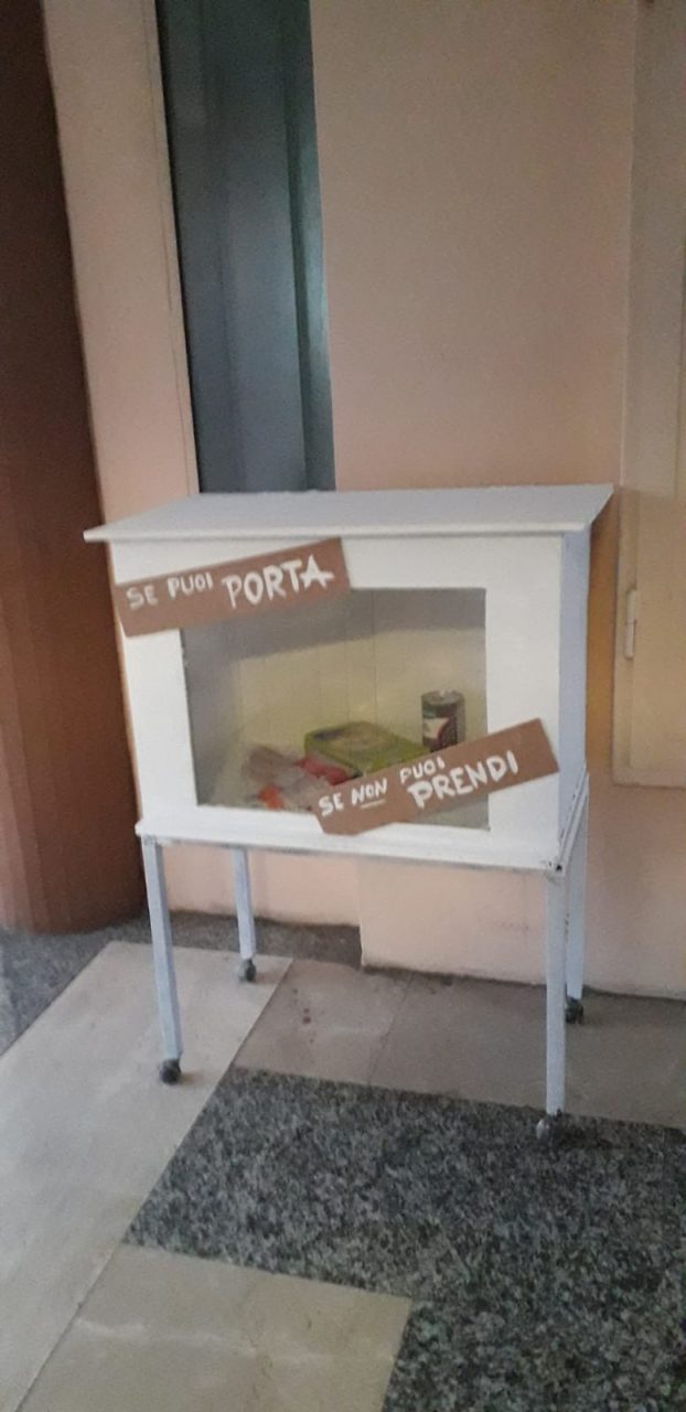 Fantasia e creatività a Castegnato al tempo del Covid19: l’artista Raineri crea una scatola per i bisognosi