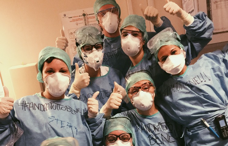 “Umani prima che professionisti”: la testimonianza di un’infermiera in un reparto Covid