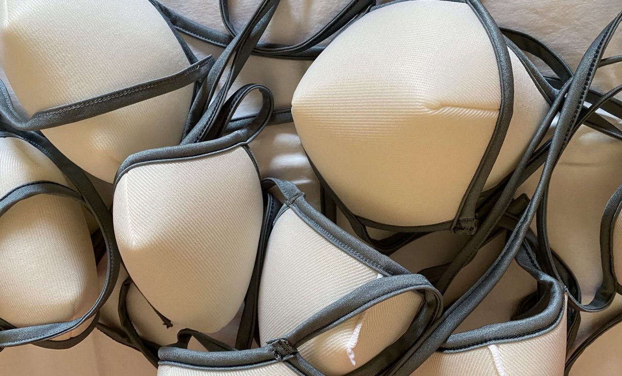 Azienda di Napoli dona le mascherine ai giornalisti di Prima Brescia