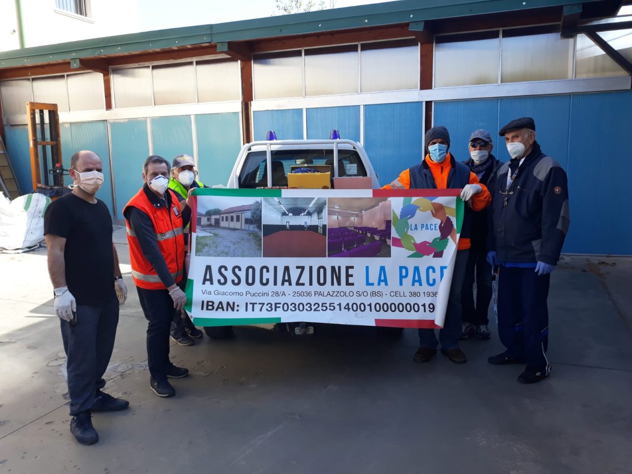 La comunità islamica di Coccaglio dona la spesa ai bisognosi