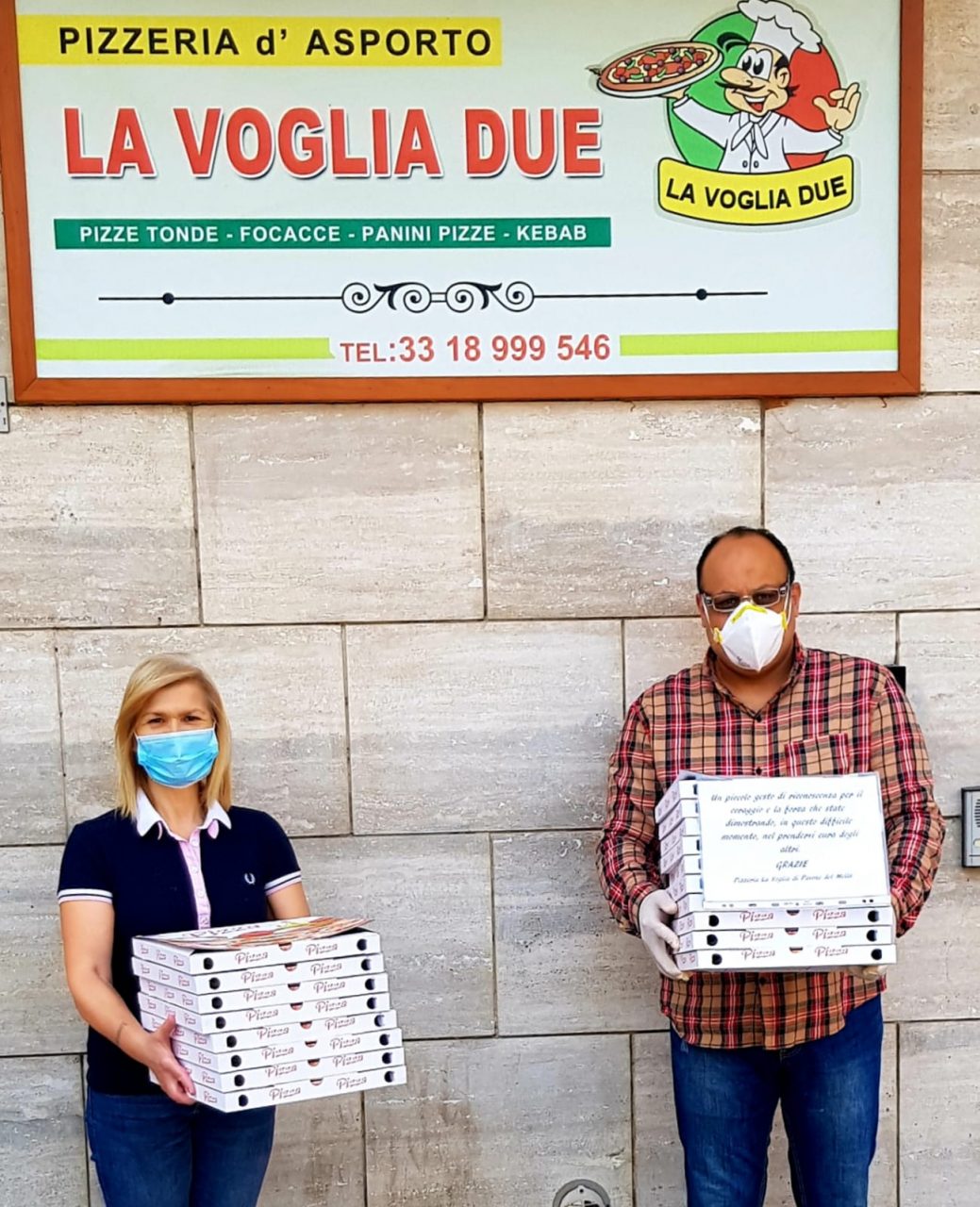 Una consegna speciale di pizze da Pavone a Manerbio