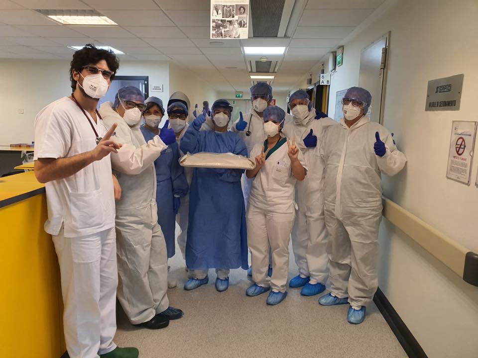 Il Banchetto degli eroi rifocilla medici e infermieri