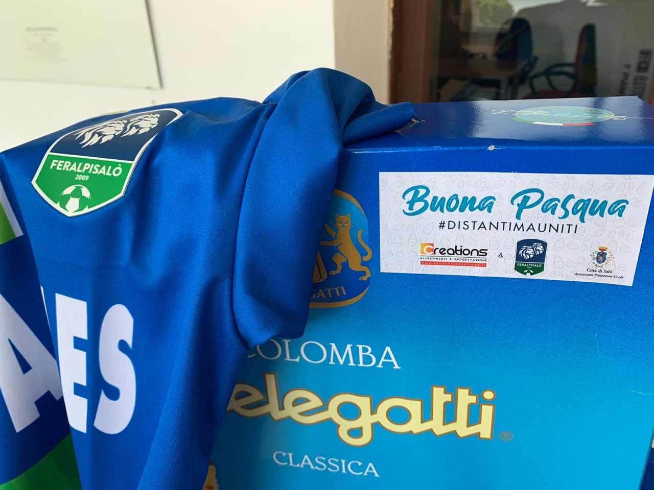 La Feralpisalò porta la Pasqua ad anziani e forze dell’ordine