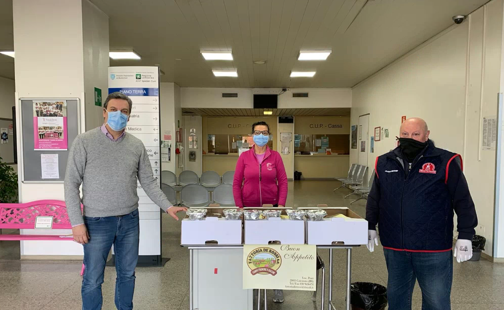 Porchetta allo spiedo per medici e infermieri grazie alla Fattoria de Rossi e alla sezione Fanti