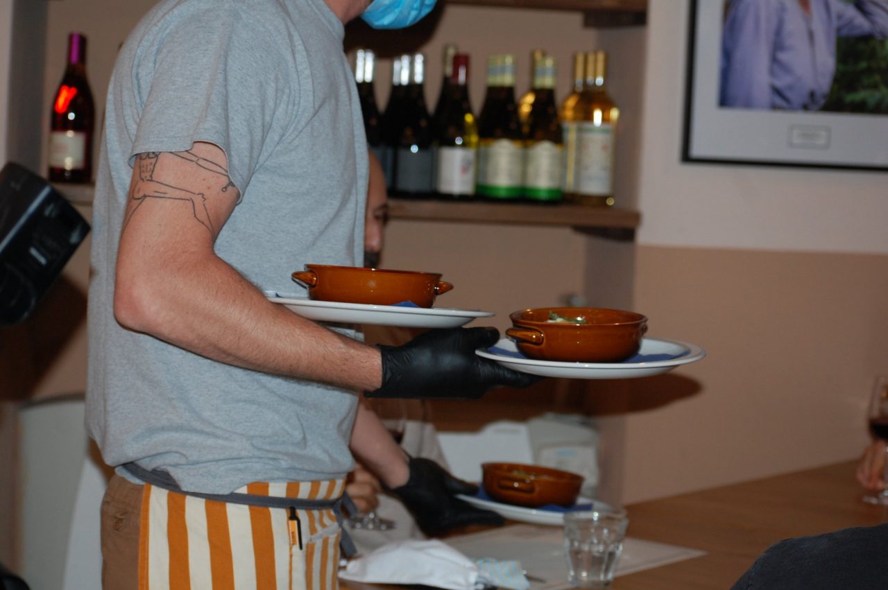 A Brescia simulata la riapertura di bar e ristoranti