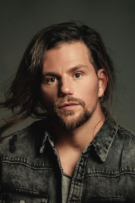 Enrico Nigiotti regala un brano inedito ai suoi fan