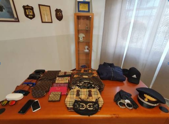 Furti seriali sulle auto in sosta: 27enne di Roccafranca beccato dai carabinieri di Castrezzato