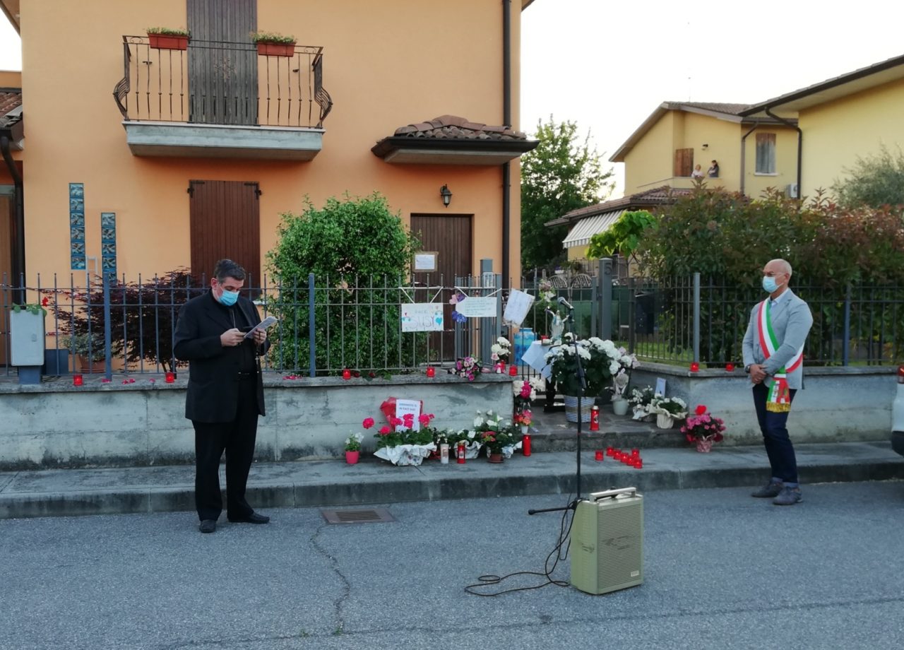 Milzano commossa prega per Susy VIDEO e GALLERY