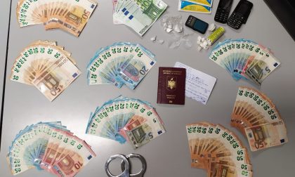 Pusher in manette: sequestrati droga e contanti