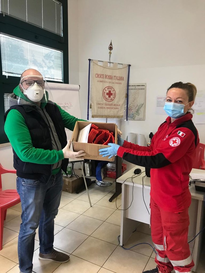 Consegnate anche alla Cri di Calvisano le visiere realizzate con la stampante 3D