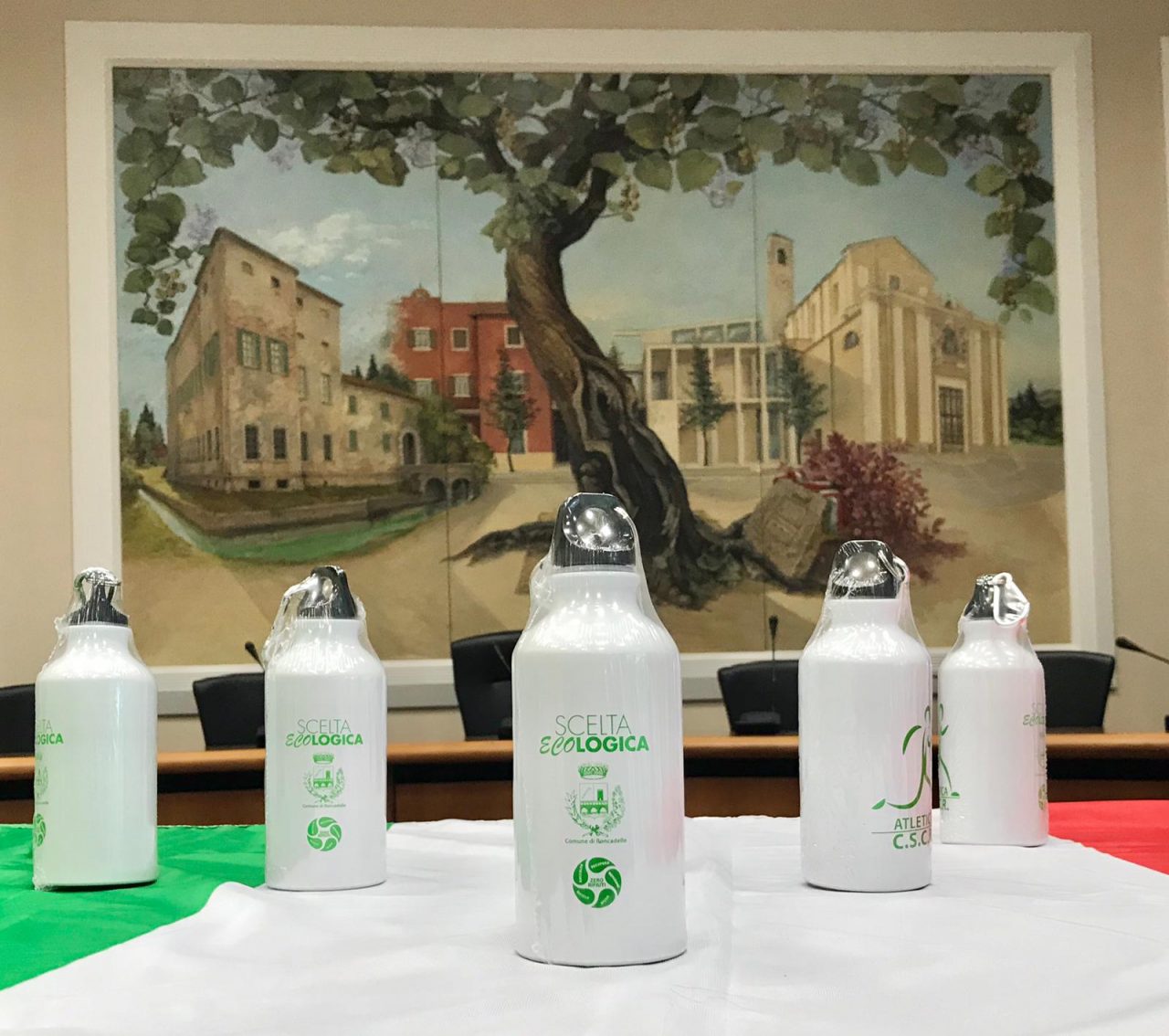 Verso una comunità più consapevole: consegnate a Roncadelle le borracce in alluminio