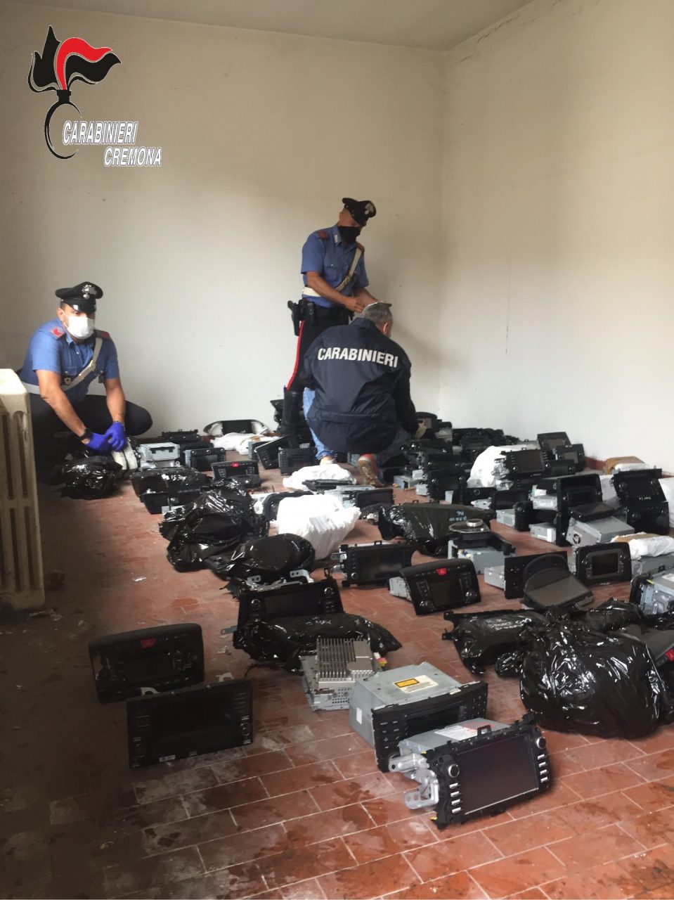 Ricettazione: nella rete delle auto rubate anche un bresciano