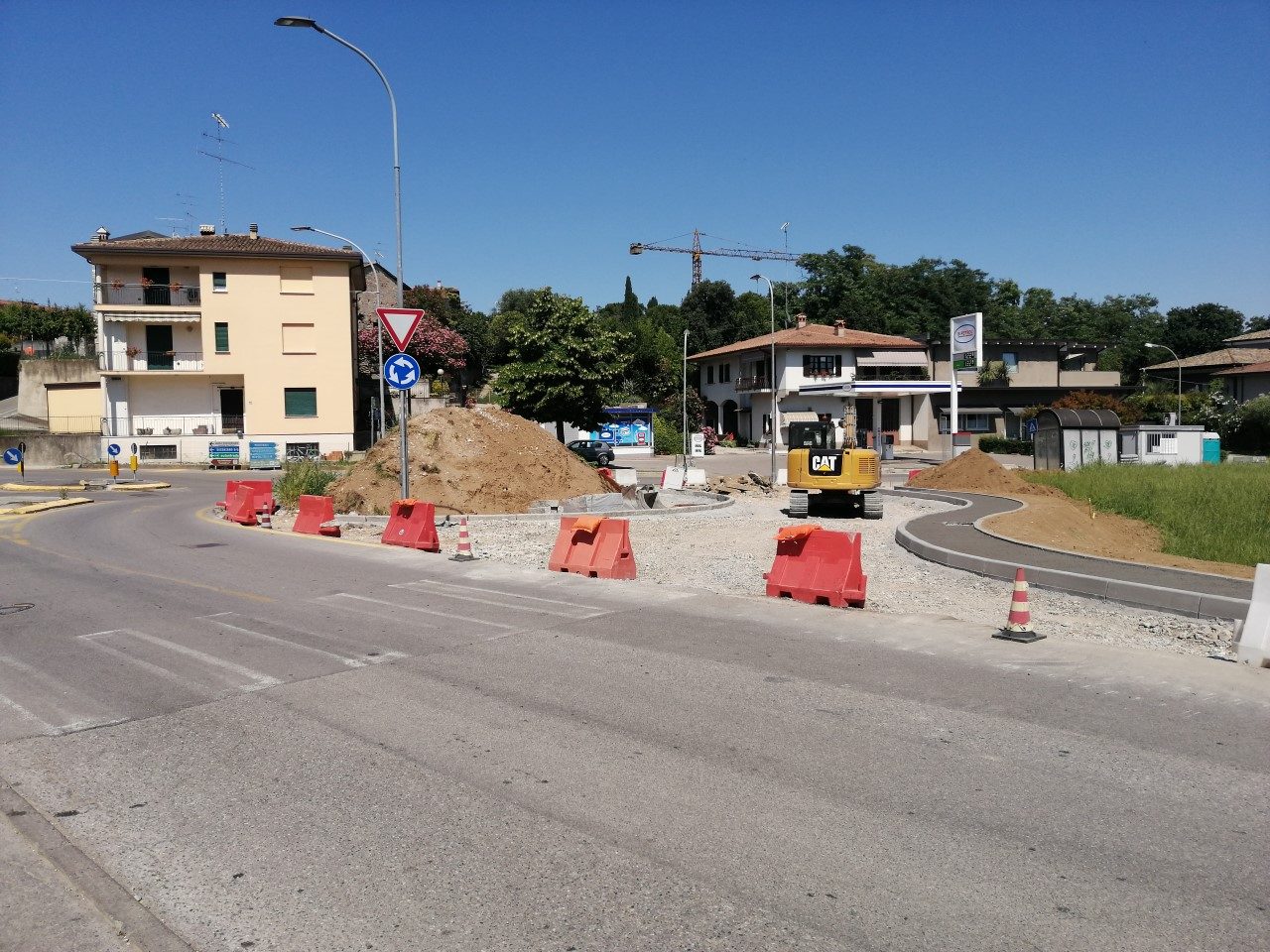 Desenzano, nuova rotonda e percorsi pedonali a San Pietro