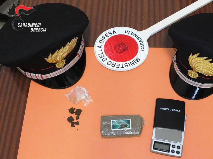 Vede i Carabinieri e si dà alla fuga: arrestato pusher 23enne