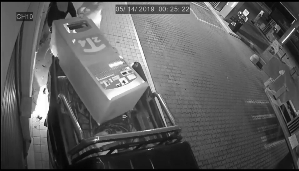 Furti d’auto, nelle case e nei distributori del bresciano: in manette quattro albanesi IL VIDEO