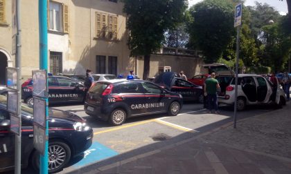 Folle inseguimento dopo la rapina a mano armata