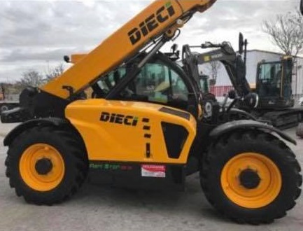 Colpo grosso nella notte: rubati un telescopico e un trattore